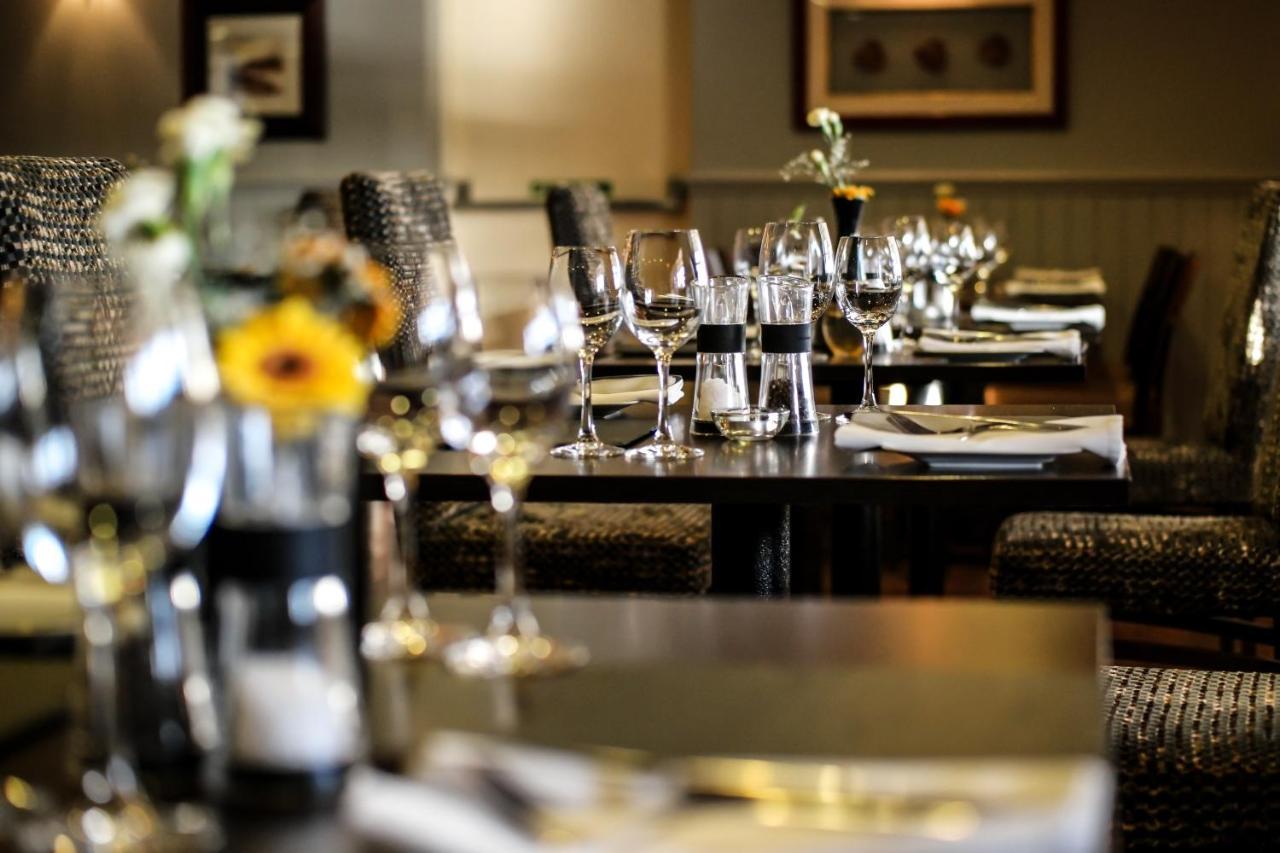 וויסבק Crown Lodge Hotel מראה חיצוני תמונה